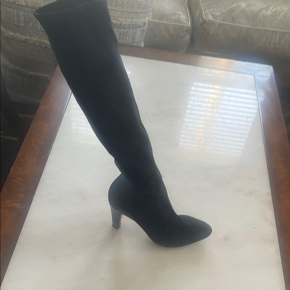 Sarah Flint Black Knee-High Stiletto Boots - Picture 5 of 8